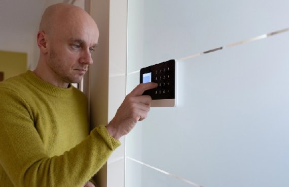 Leeds Insurance Approved Alarms: Meeting Insurance Requirements and Reducing Commercial Risk